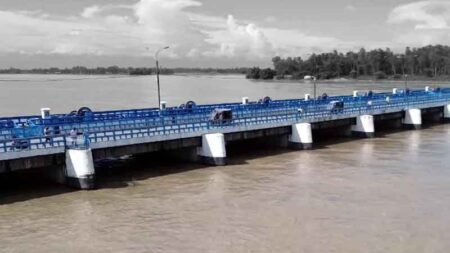 তিস্তা ব্যারেজের ছবি।