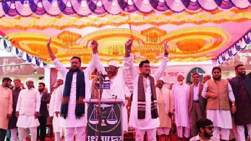 দুর্নীতিবাজদের লাল কার্ড দেখাবে জাতি: পরওয়ার