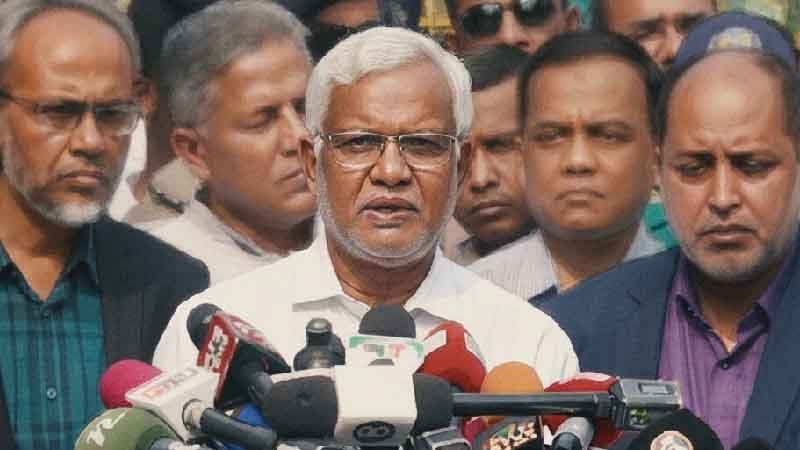 চিকিৎসা গ্রহণ করতে পারছেন খালেদা জিয়া মঙ্গলবার (২ ডিসেম্বর) দুপুর সাড়ে ১২টার দিকে বেগম জিয়ার চিকিৎসা সংক্রান্ত বিষয়ে গণমাধ্যমকে ব্রিফ করছেন তাঁর ব্যক্তিগত চিকিৎসক ও দলের স্থায়ী কমিটির সদস্য ডা. এ জেড এম জাহিদ হোসেন।